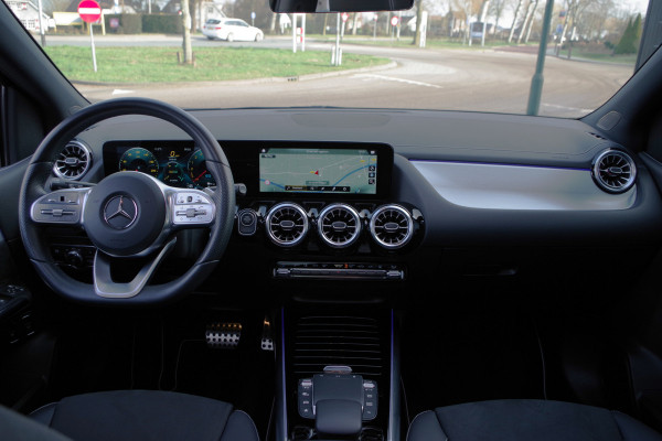 Mercedes-Benz B-Klasse 250 e AMG-Line 218 PK PHEV, Panoramadak, Memory, Sfeeverlichting, Camera, cArplay