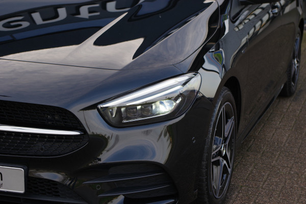 Mercedes-Benz B-Klasse 250 e AMG-Line 218 PK PHEV, Panoramadak, Memory, Sfeeverlichting, Camera, cArplay