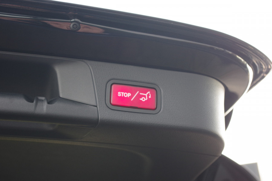 Mercedes-Benz B-Klasse 250 e AMG-Line 218 PK PHEV, Panoramadak, Memory, Sfeeverlichting, Camera, cArplay