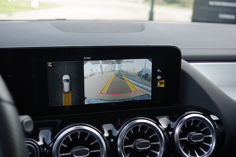 Mercedes-Benz B-Klasse 250 e AMG-Line 218 PK PHEV, Panoramadak, Memory, Sfeeverlichting, Camera, cArplay