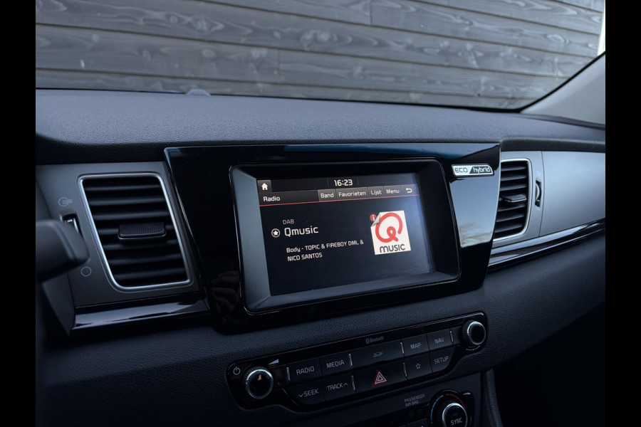 Kia Niro 1.6 GDi Hybrid DynamicLine l NAP l Camera l Trekhaak l Apple Carplay