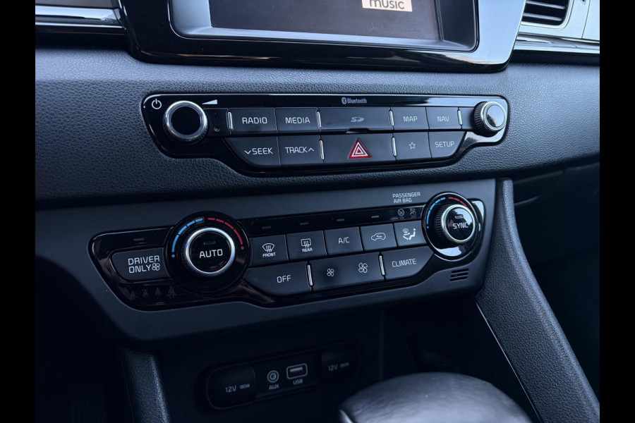 Kia Niro 1.6 GDi Hybrid DynamicLine l NAP l Camera l Trekhaak l Apple Carplay