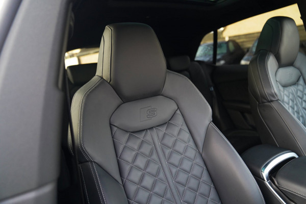 Audi Q8 55 TFSI e Quattro Pro Line S | Bang&Olufsen | BTW | Panorama | RS-zetels | Adaptieve Cruise | Elek Trekhaak | Memory | 360