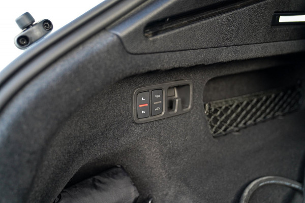 Audi Q8 55 TFSI e Quattro Pro Line S | Bang&Olufsen | BTW | Panorama | RS-zetels | Adaptieve Cruise | Elek Trekhaak | Memory | 360