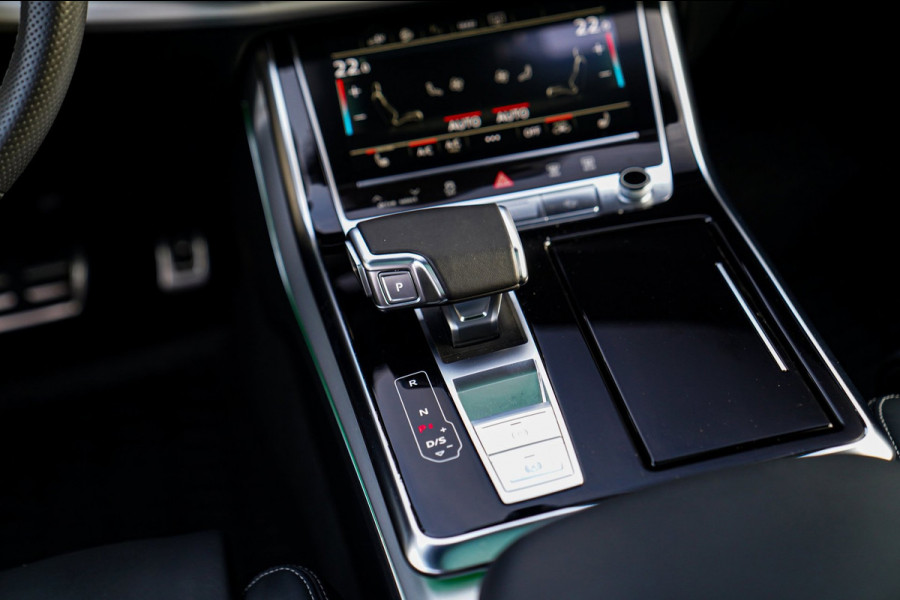 Audi Q8 55 TFSI e Quattro Pro Line S | Bang&Olufsen | BTW | Panorama | RS-zetels | Adaptieve Cruise | Elek Trekhaak | Memory | 360
