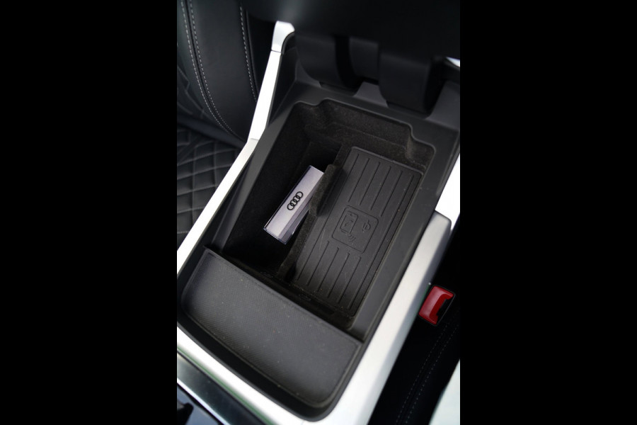 Audi Q8 55 TFSI e Quattro Pro Line S | Bang&Olufsen | BTW | Panorama | RS-zetels | Adaptieve Cruise | Elek Trekhaak | Memory | 360