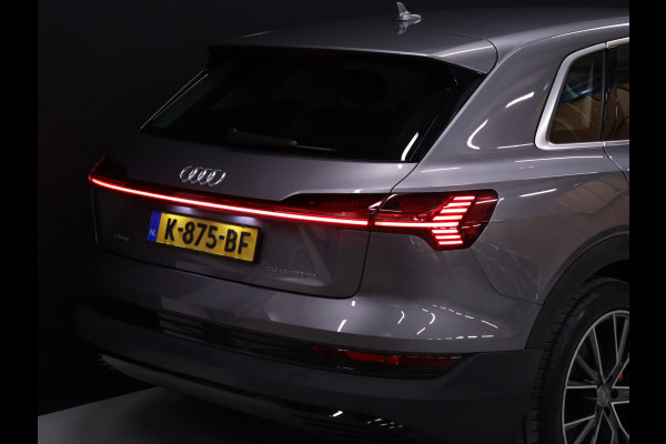Audi e-tron 55 quattro edition 95 kWh Sport [LUCHTVERING, BLUETOOTH TELEFOON, PDC V+A, CRUISE CONTROL, CLIMATE CONTROL, LANE ASSIST, ELEKTRISCHE ACHTERKLEP, LED KOPLAMPEN, NIEUWSTAAT]