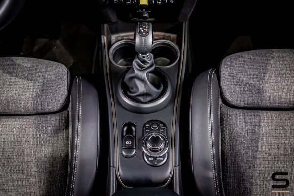 MINI Countryman 1.5 Cooper S E ALL4|Pano|E-stoel|HUD|H&K