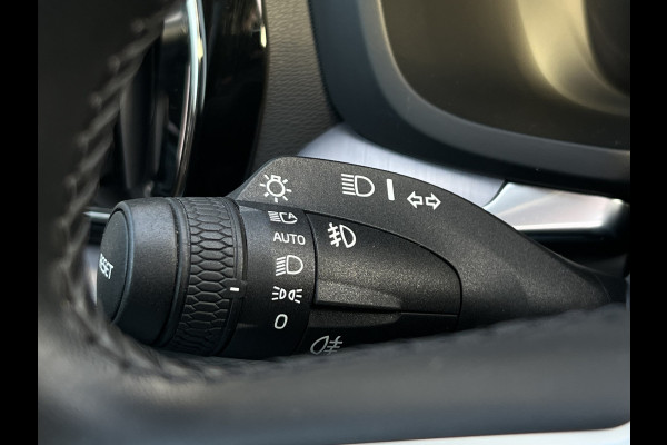 Volvo V60 2.0 T6 Recharge AWD Inscription Expression | Trekhaak | Pilot Assist | Pano | Harman Kardon