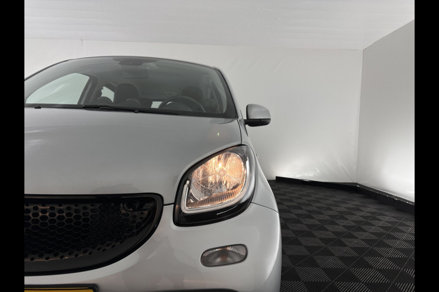 Smart Forfour EQ Business Solution 18 kWh [ 3-Fase ] {SOH-89%} (INCL-BTW) Aut. *NAVI-FULLMAP | LEATHER | ECC | CRUISE | HEATED-COMFORT-SEATS | 15"ALU*