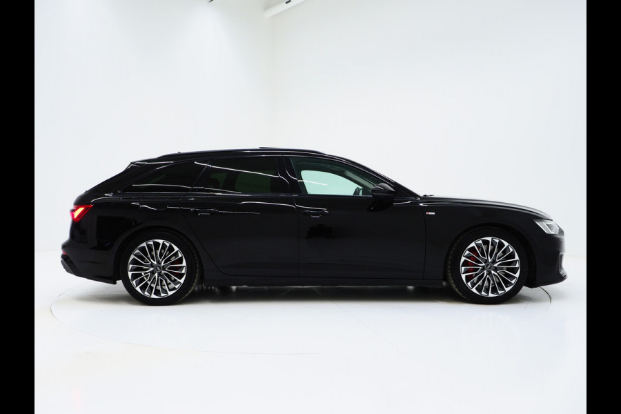 Audi A6 Avant 55 TFSI e quattro Competition Full Black | Panoramadak | Trekhaak | HUD | Adaptive Cruise | Camera | Carplay