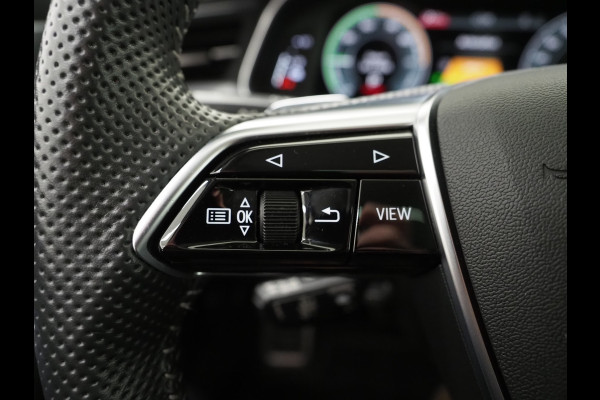 Audi A6 Avant 55 TFSI e quattro Competition Full Black | Panoramadak | Trekhaak | HUD | Adaptive Cruise | Camera | Carplay