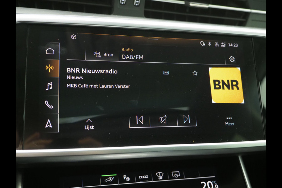 Audi A6 Avant 55 TFSI e quattro Competition Full Black | Panoramadak | Trekhaak | HUD | Adaptive Cruise | Camera | Carplay