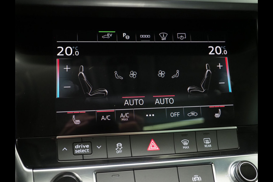 Audi A6 Avant 55 TFSI e quattro Competition Full Black | Panoramadak | Trekhaak | HUD | Adaptive Cruise | Camera | Carplay
