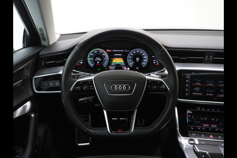 Audi A6 Avant 55 TFSI e quattro Competition Full Black | Panoramadak | Trekhaak | HUD | Adaptive Cruise | Camera | Carplay