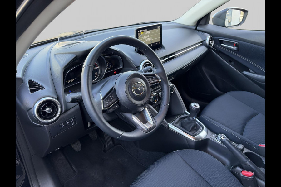 Mazda 2 1.5 Skyactiv-G Luxury | Navigatie | Stoel-Stuur verwarming