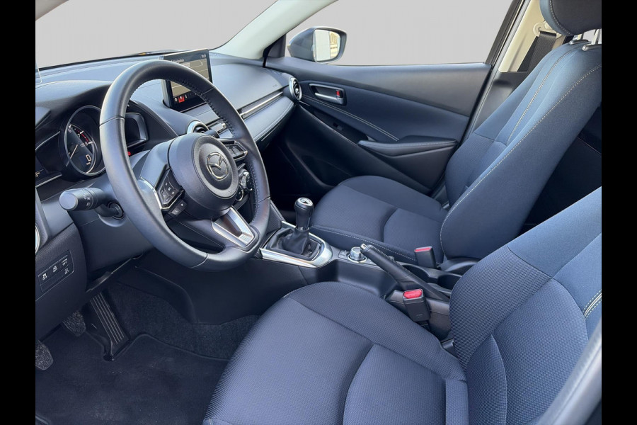 Mazda 2 1.5 Skyactiv-G Luxury | Navigatie | Stoel-Stuur verwarming