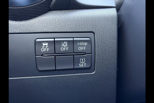 Mazda 2 1.5 Skyactiv-G Luxury | Navigatie | Stoel-Stuur verwarming