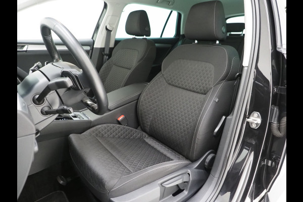 Škoda Superb Combi 1.4 TSI iV 218PK Style | Trekhaak | Adaptive Cruise | Virtual | Stoelverwarming | DAB | PDC | Carplay