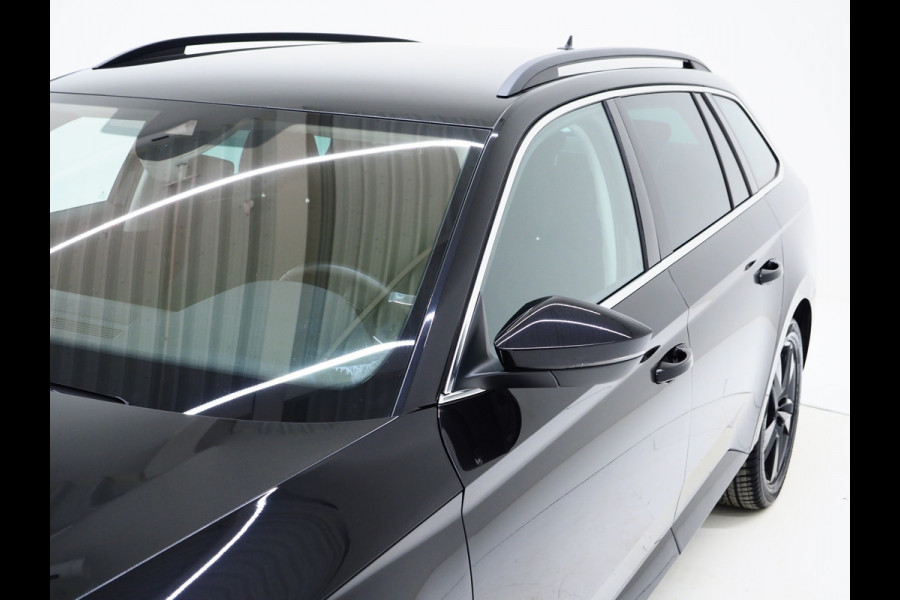 Škoda Superb Combi 1.4 TSI iV 218PK Style | Trekhaak | Adaptive Cruise | Virtual | Stoelverwarming | DAB | PDC | Carplay