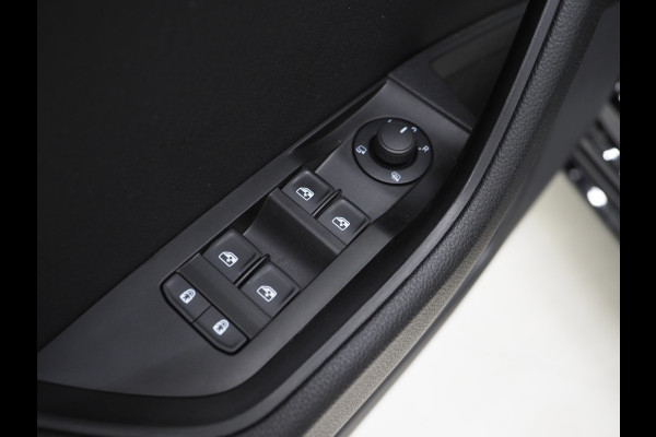 Škoda Superb Combi 1.4 TSI iV 218PK Style | Trekhaak | Adaptive Cruise | Virtual | Stoelverwarming | DAB | PDC | Carplay