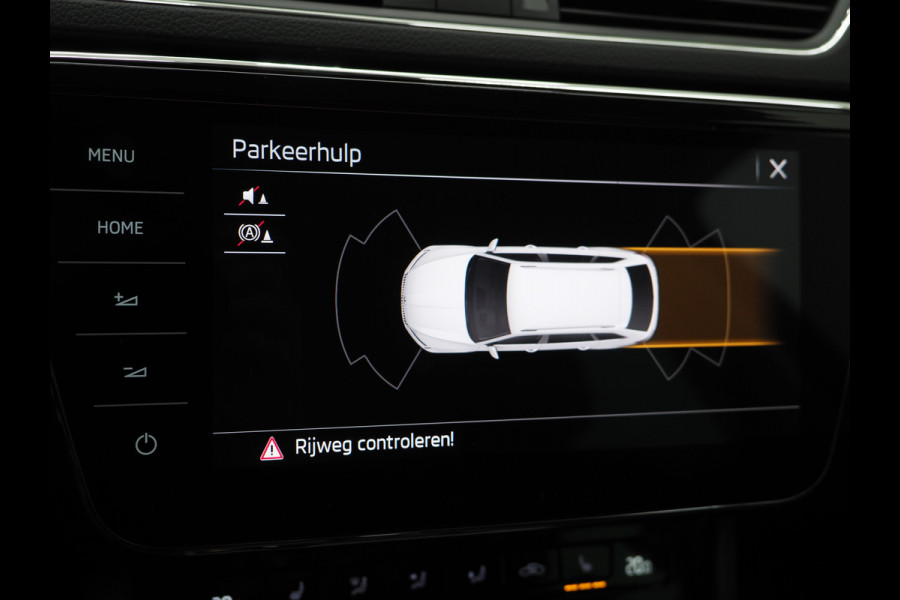 Škoda Superb Combi 1.4 TSI iV 218PK Style | Trekhaak | Adaptive Cruise | Virtual | Stoelverwarming | DAB | PDC | Carplay