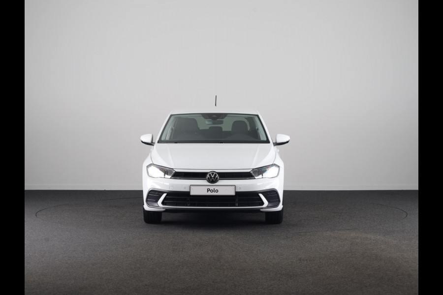 Volkswagen Polo GP Life Edition 1.0 95 pk 5 versn. Hand | 15" LM | Stoelverwarming | Camera |