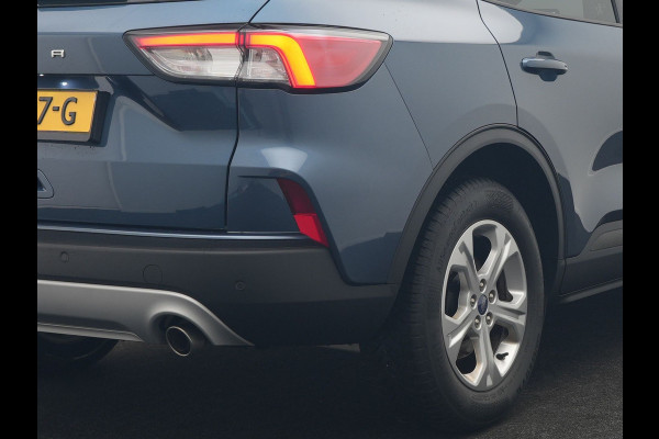 Ford Kuga 1.5 Ecoboost 150pk Dealer O.H | 1800kg Trekgewicht | LED Koplampen |  Navigatie | Stoelen & Stuur Verwarmd | Apple Carplay | DAB |