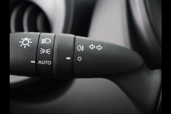 Toyota Aygo X 1.0 VVT-i MT Play Bi-Tone | Apple Carplay & AndroidAUTO | Camera | Privacy Glass |