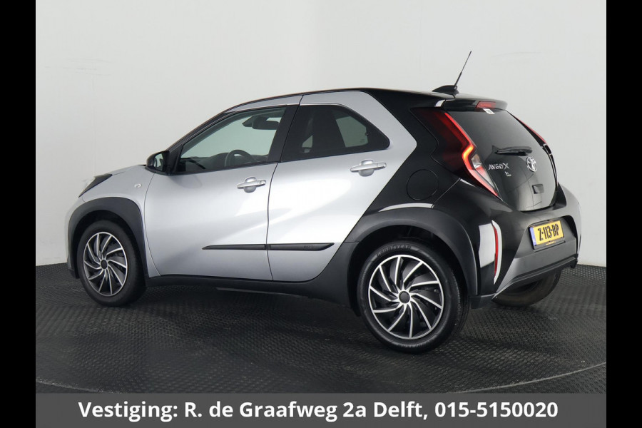 Toyota Aygo X 1.0 VVT-i MT Play Bi-Tone | Apple Carplay & AndroidAUTO | Camera | Privacy Glass |