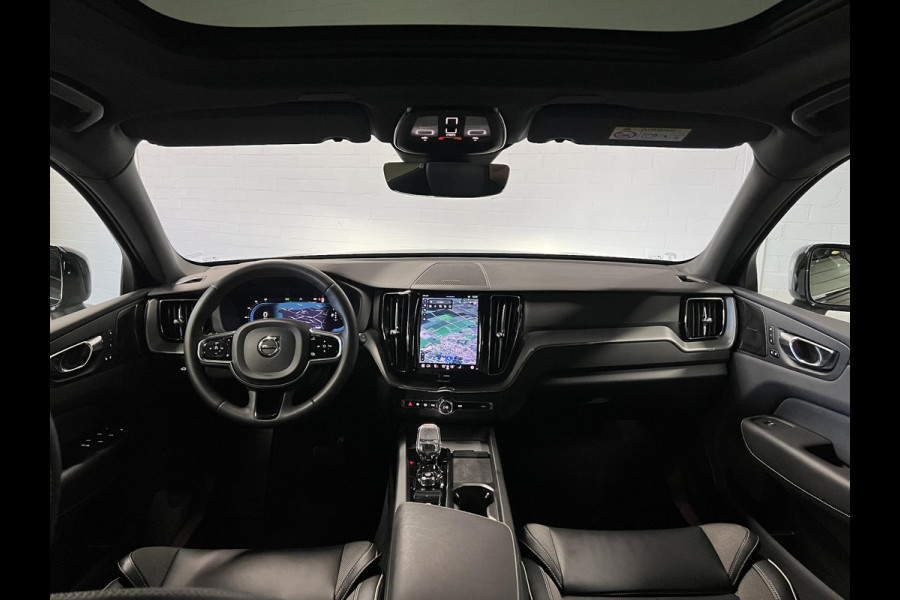 Volvo XC60 2.0 T6 Plug-in hybrid AWD Plus Dark Trekhaak | Open dak | 360 camera | Stuur-/stoelverwarming | Memory | Carplay | Harman/Kardon