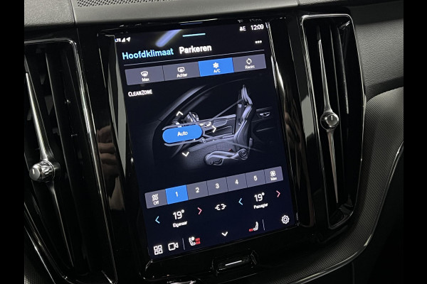 Volvo XC60 2.0 T6 Plug-in hybrid AWD Plus Dark Trekhaak | Open dak | 360 camera | Stuur-/stoelverwarming | Memory | Carplay | Harman/Kardon