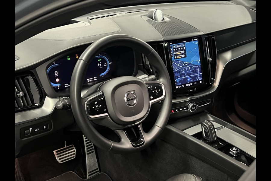 Volvo XC60 2.0 T6 Plug-in hybrid AWD R-Design Luchtvering | Trekhaak | Bowers & Wilkins | Open dak | Adapt. cruise | 360 camera | Memory | Stuur-/stoelverwarming | Head-up