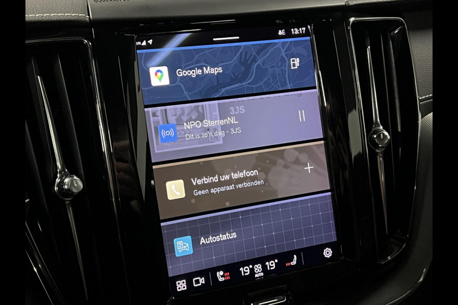 Volvo XC60 2.0 T6 Plug-in hybrid AWD R-Design Luchtvering | Trekhaak | Bowers & Wilkins | Open dak | Adapt. cruise | 360 camera | Memory | Stuur-/stoelverwarming | Head-up