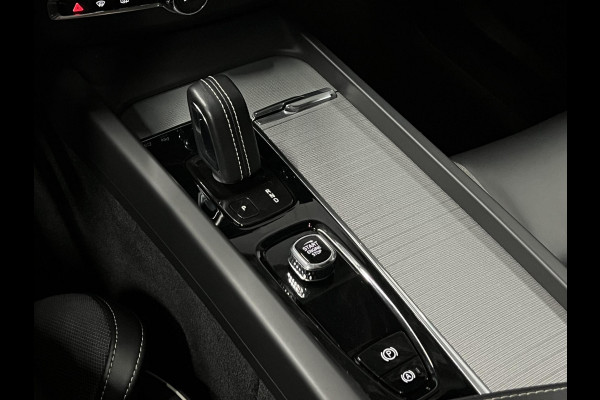 Volvo XC60 2.0 T6 Plug-in hybrid AWD R-Design Luchtvering | Trekhaak | Bowers & Wilkins | Open dak | Adapt. cruise | 360 camera | Memory | Stuur-/stoelverwarming | Head-up