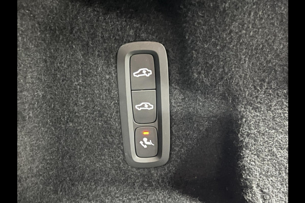 Volvo XC60 2.0 T6 Plug-in hybrid AWD R-Design Luchtvering | Trekhaak | Bowers & Wilkins | Open dak | Adapt. cruise | 360 camera | Memory | Stuur-/stoelverwarming | Head-up