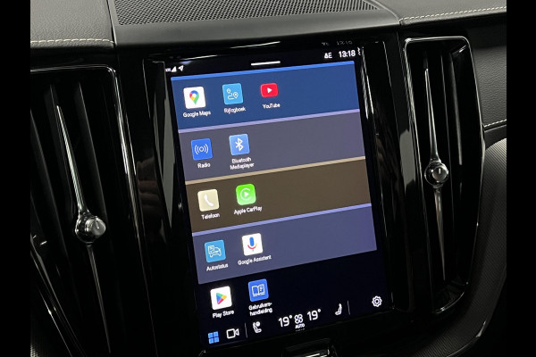 Volvo XC60 2.0 T6 Plug-in hybrid AWD R-Design Luchtvering | Trekhaak | Bowers & Wilkins | Open dak | Adapt. cruise | 360 camera | Memory | Stuur-/stoelverwarming | Head-up