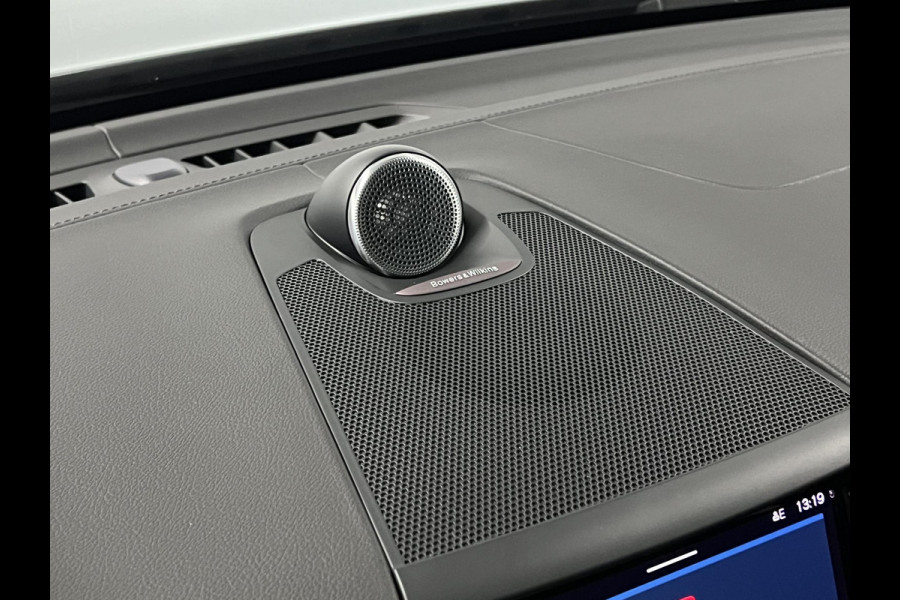 Volvo XC60 2.0 T6 Plug-in hybrid AWD R-Design Luchtvering | Trekhaak | Bowers & Wilkins | Open dak | Adapt. cruise | 360 camera | Memory | Stuur-/stoelverwarming | Head-up