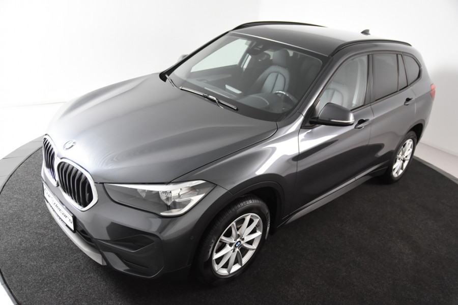 BMW X1 sDrive18i X-Line *1ste Eigenaar*Leer*Navigatie*Stoelverwarming*