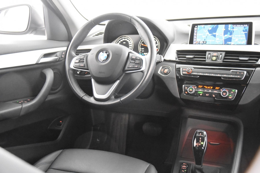 BMW X1 sDrive18i X-Line *1ste Eigenaar*Leer*Navigatie*Stoelverwarming*