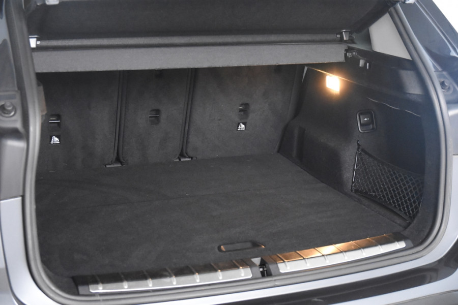 BMW X1 sDrive18i X-Line *1ste Eigenaar*Leer*Navigatie*Stoelverwarming*