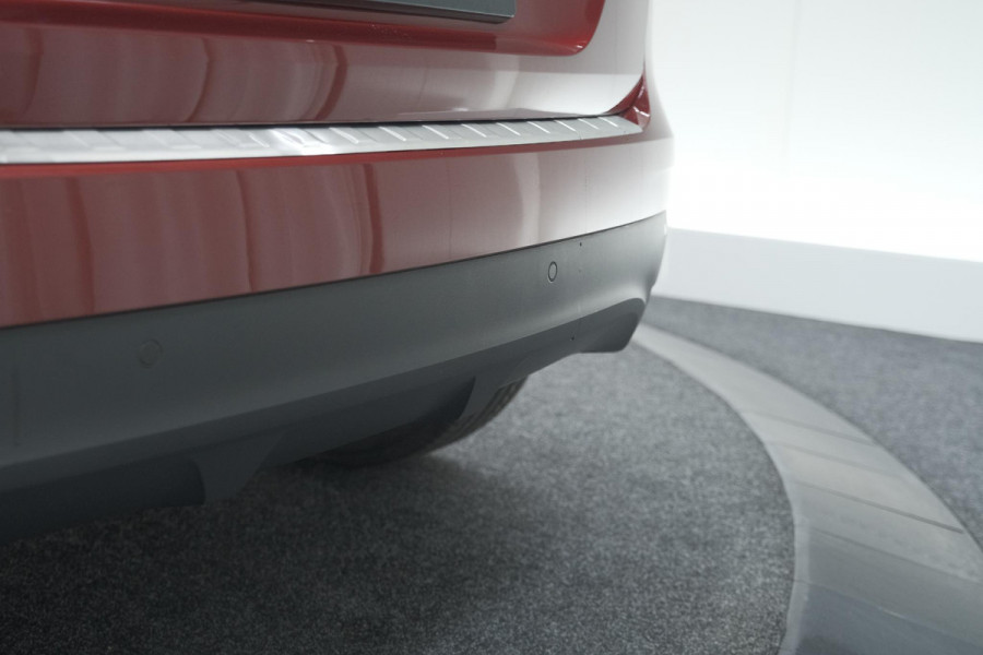 Renault Scénic TCe 140 EDC Limited | Camera | Stoelverwarming | Navigatie | Apple Carplay