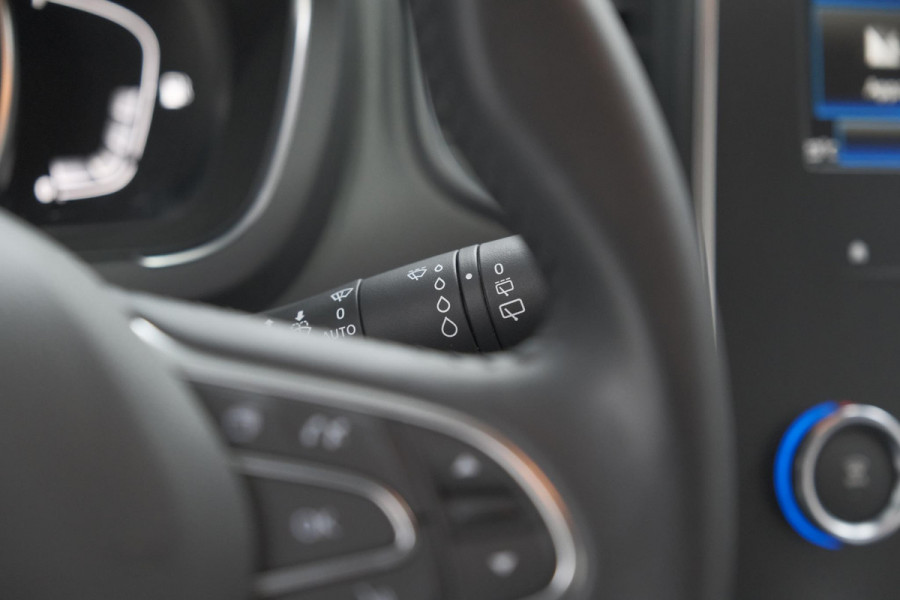 Renault Scénic TCe 140 EDC Limited | Camera | Stoelverwarming | Navigatie | Apple Carplay