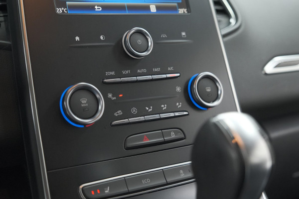 Renault Scénic TCe 140 EDC Limited | Camera | Stoelverwarming | Navigatie | Apple Carplay