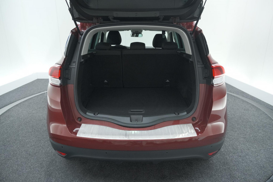 Renault Scénic TCe 140 EDC Limited | Camera | Stoelverwarming | Navigatie | Apple Carplay