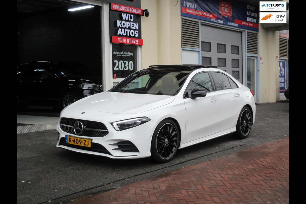 Mercedes-Benz A-Klasse 180 d AMG Sfeer Distronic Pano 19''