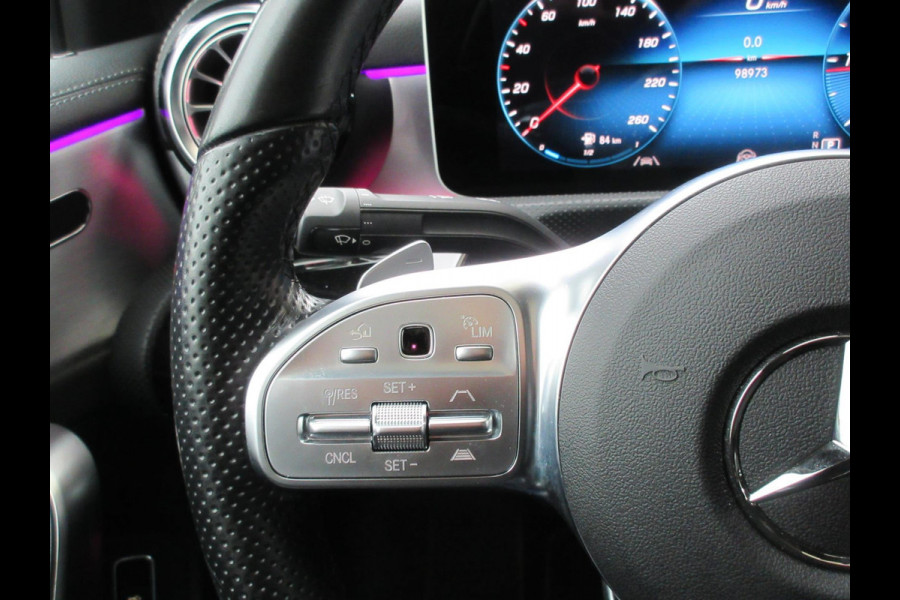 Mercedes-Benz A-Klasse 180 d AMG Sfeer Distronic Pano 19''