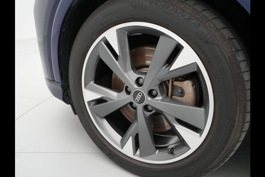 Audi Q4 e-tron 50 quattro S Line edition 77 kWh 300pk Navigatie Camera Acc Stoelverwarming Demo Roel