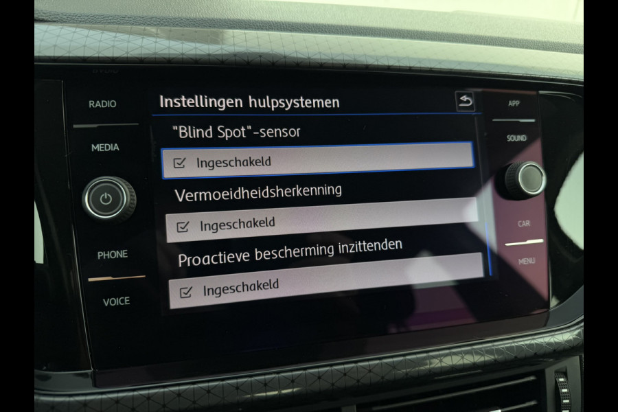 Volkswagen T-Cross 1.0 TSI Style | Trekhaak | Carplay | LED | Camera