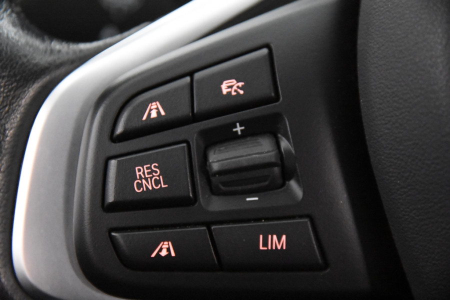 BMW X1 sDrive16d Sportline *1ste Eigenaar*Navigatie*Trekhaak*Camera*